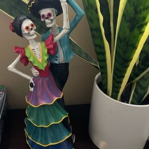 Dia de los Muertos Statue